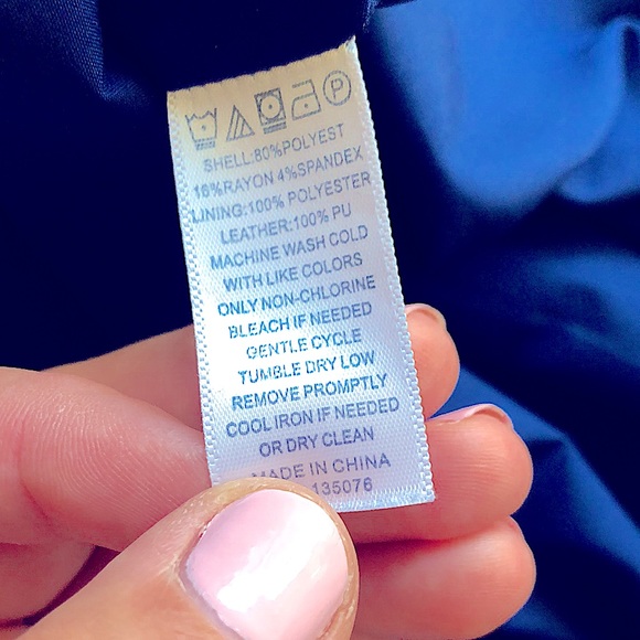 Dress - Picture 6 of 7